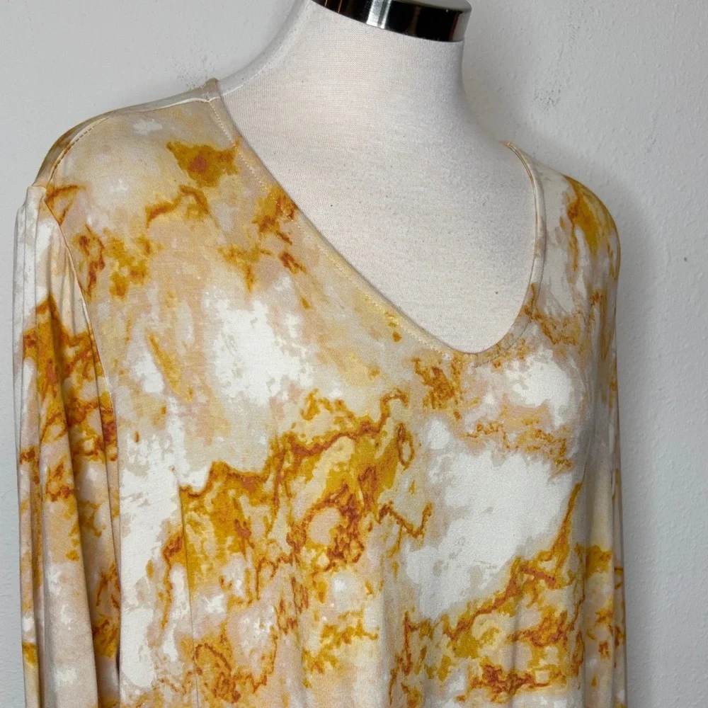Susan Graver size 2X Cream and Orange Artistic Tunic - Picture 2 of 8